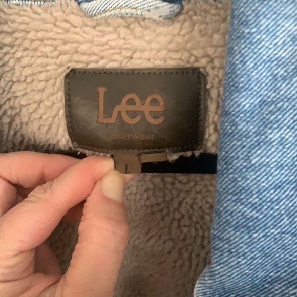 Vintage Lee sherpa lined Jean Jacket Size L-XL - Picture 2 of 9